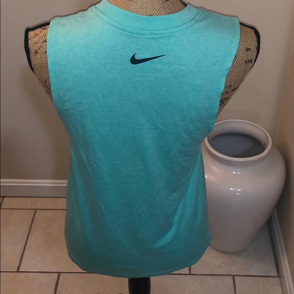 Nike xs tank - Picture 3 of 4